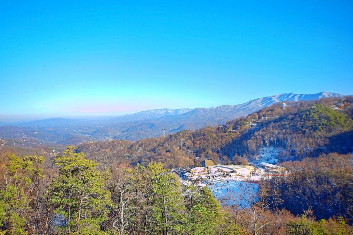 Ridgetop Retreat Sevierville Exterior photo